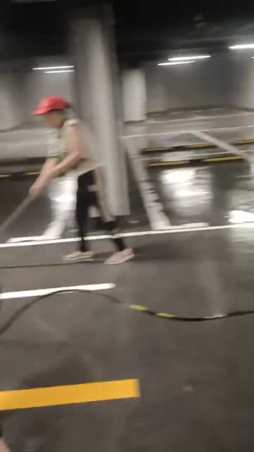 停车场清洁 现场实拍